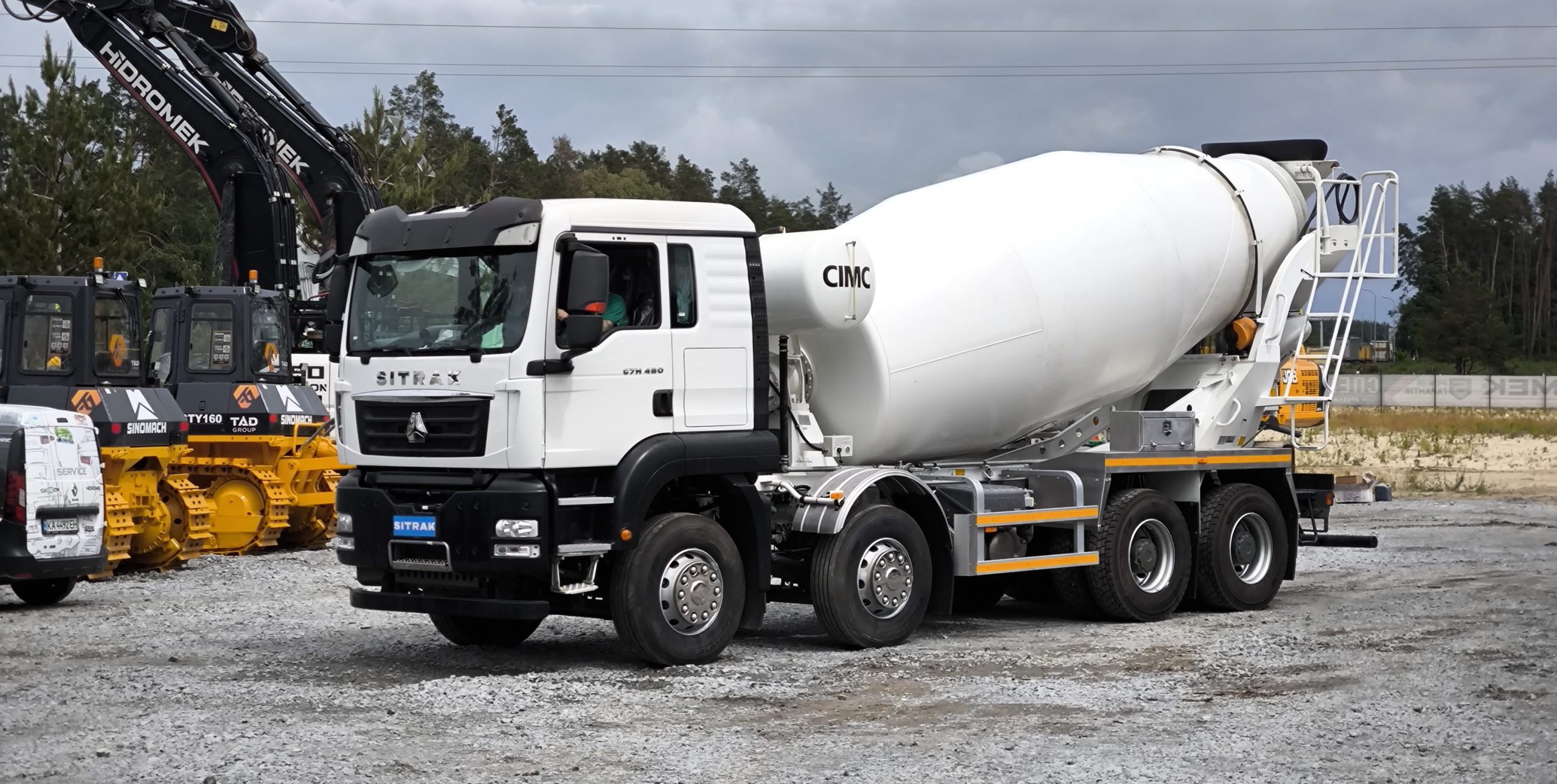 Автобетонозмішувач SITRAK C7H 8×4 Фото - 1