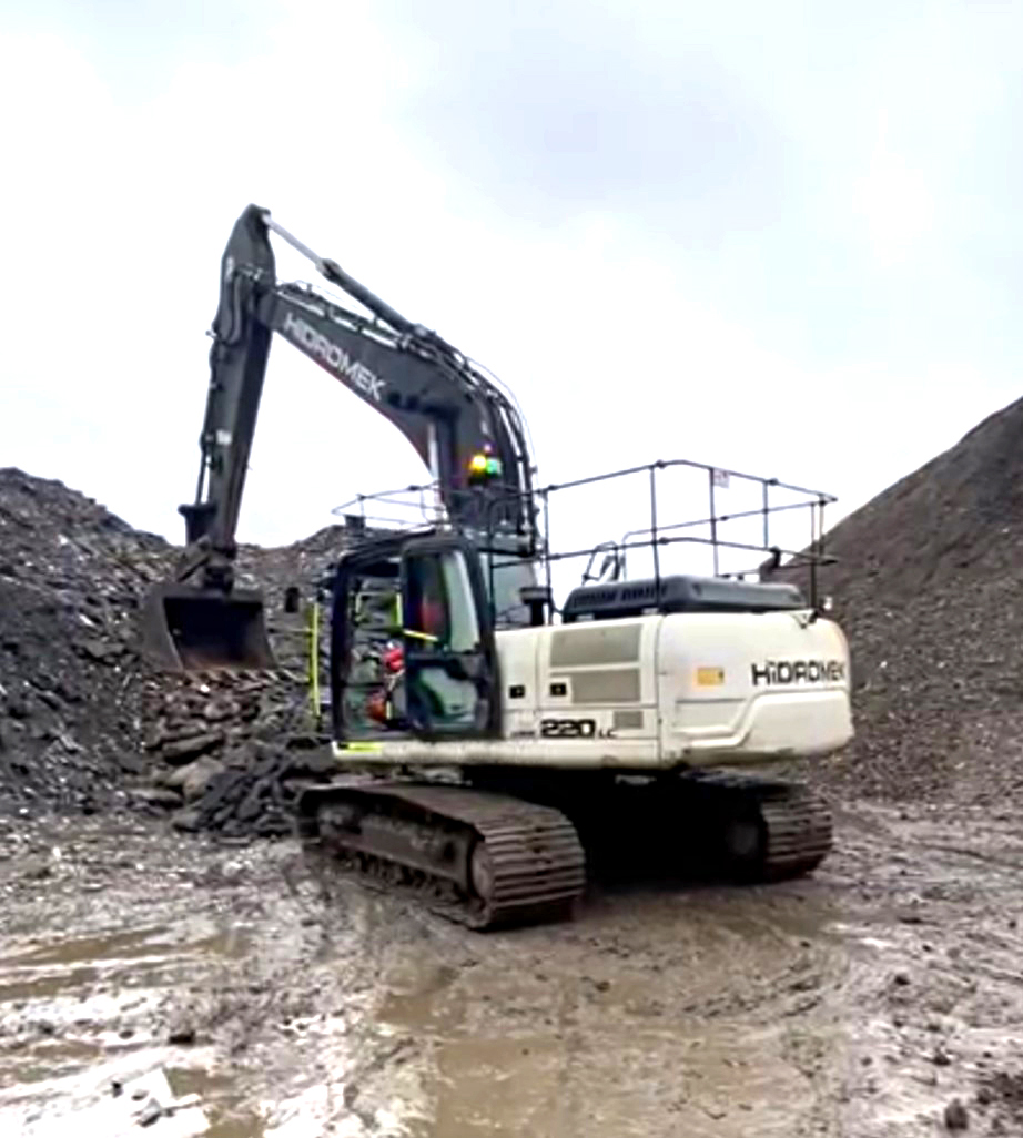Гусеничний екскаватор HIDROMEK HMK 220 LC 2017