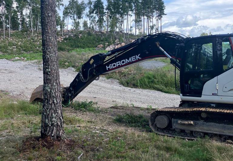 Гусеничный экскаватор HIDROMEK HMK 220 LC 2016 Фото - 2