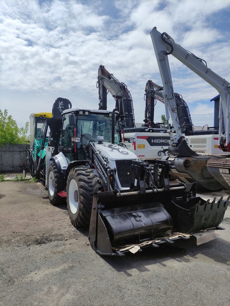 Екскаватор-навантажувач Hidromek HMK102S Supra 2021 - 3