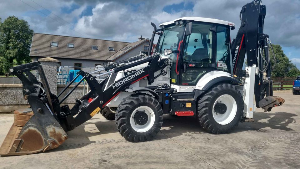 Екскаватор навантажувач Hidromek HMK102 B Supra