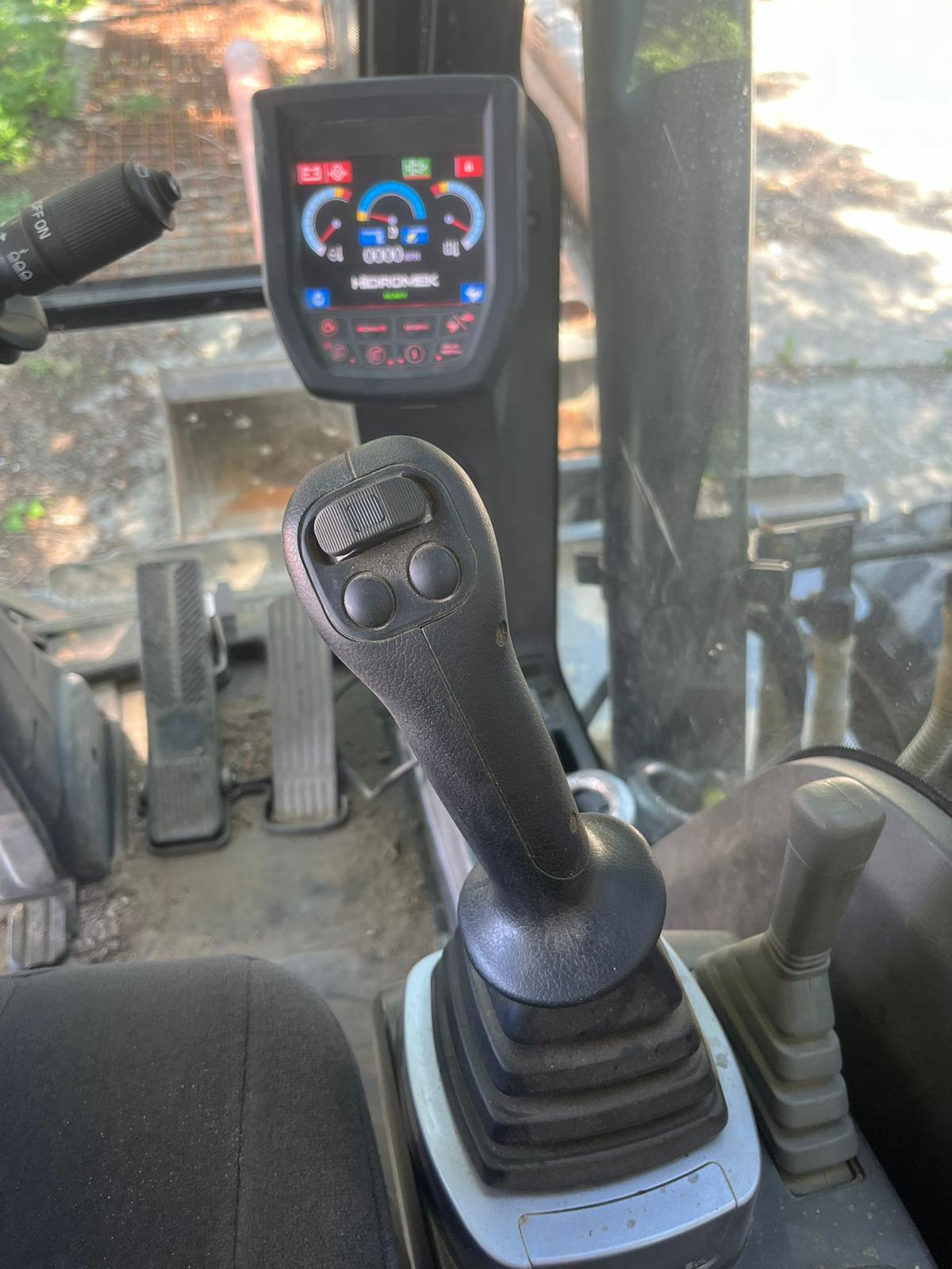 Колісний екскаватор Hidromek HMK 140W Фото - 10