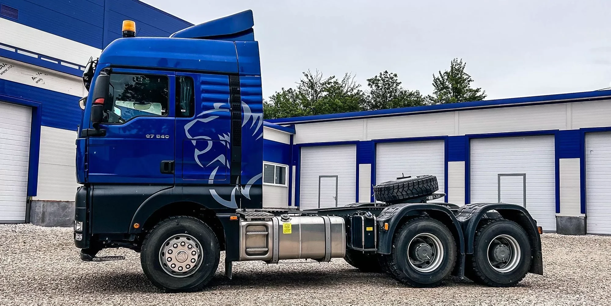 Седельный тягач SITRAK C7H 6×4 Фото - 2